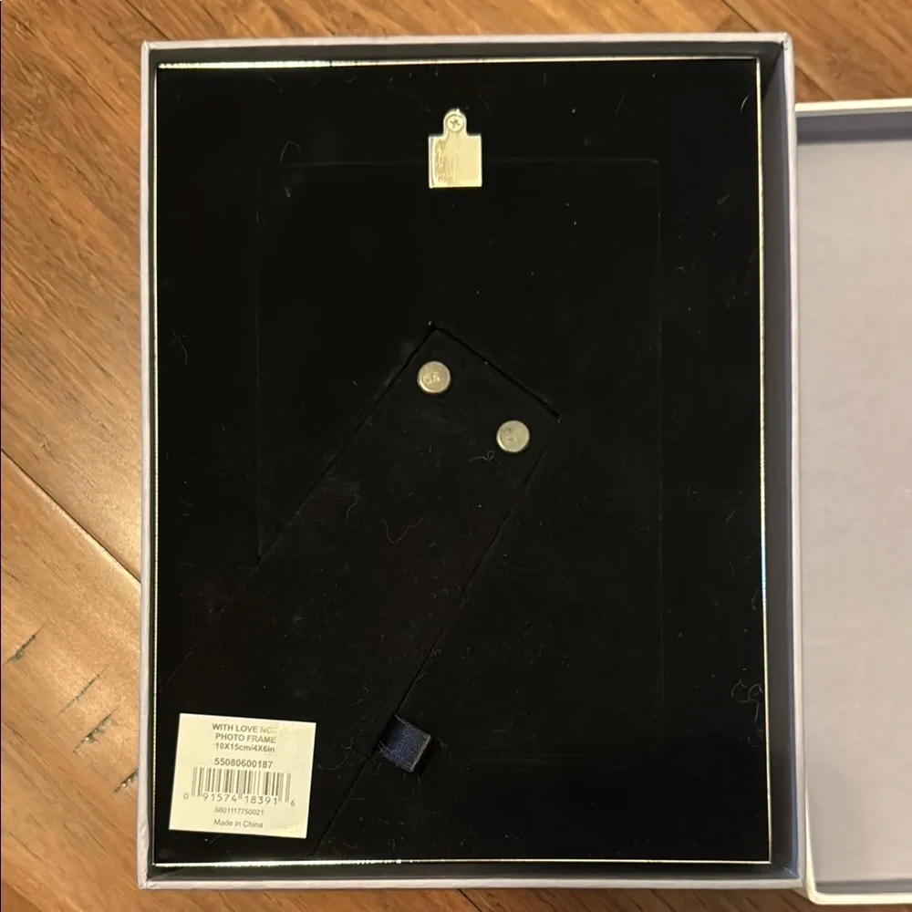 Vera Wang Wedgwood Picture Frame - Picture 4 of 5